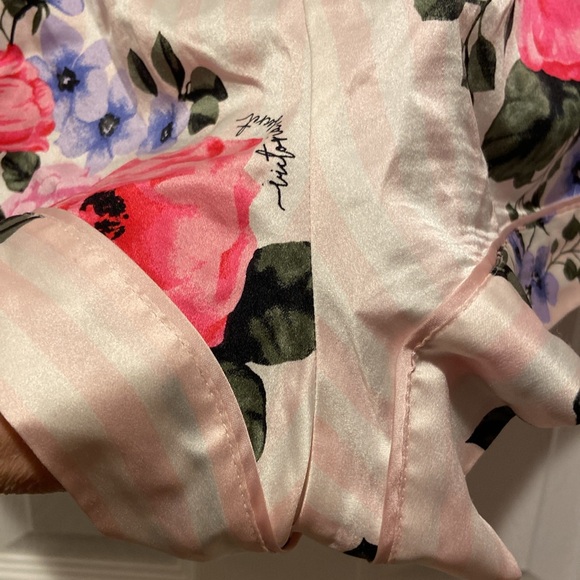 Victoria’s Secret Floral Vine Stripe Satin Sleep Shorts - Picture 10 of 15